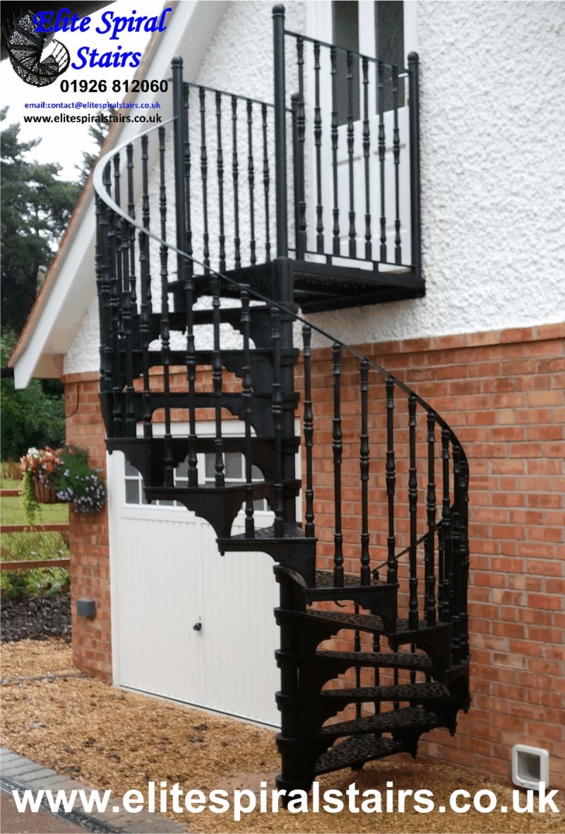 Elite external cast iron staircase with reeded balusters Elite Spiral