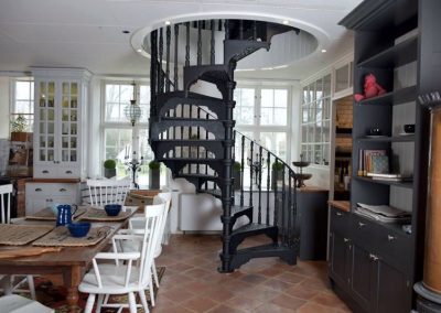 Cast Iron Spiral Staircase and Balusters 01